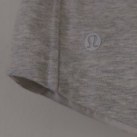 LULULEMON INNER GLOW SHORTS HEATHERED CORE ULTRA LIGHT GREY SIZE 6 - Picture 6 of 13